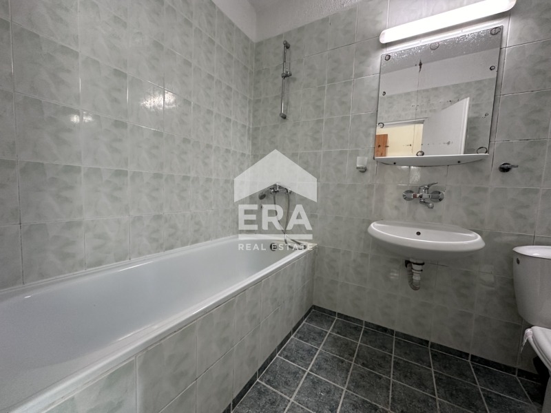 Продава ХОТЕЛ, гр. Павликени, област Велико Търново, снимка 8 - Хотели - 55616077