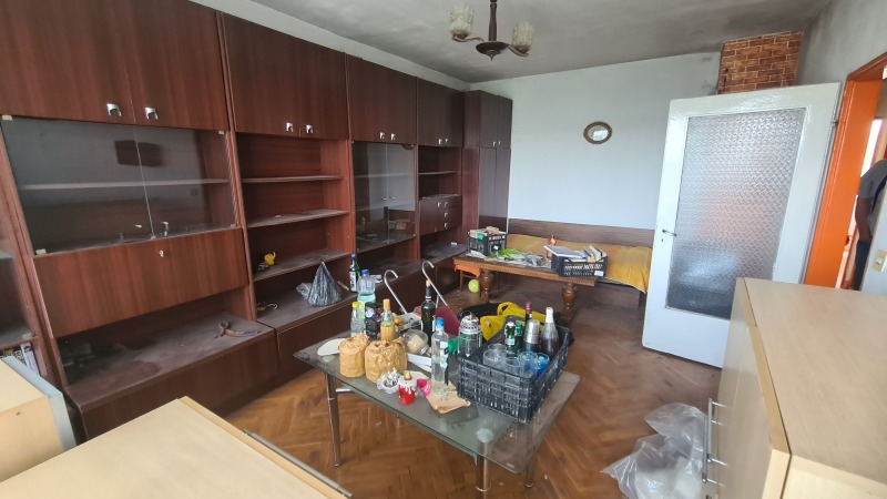 Продава 3-СТАЕН в град Разград, Абритус - 76 кв.м / 86 919.62 € » 170 000 лв., РОС -НЕДВИЖИМИ ИМОТИ