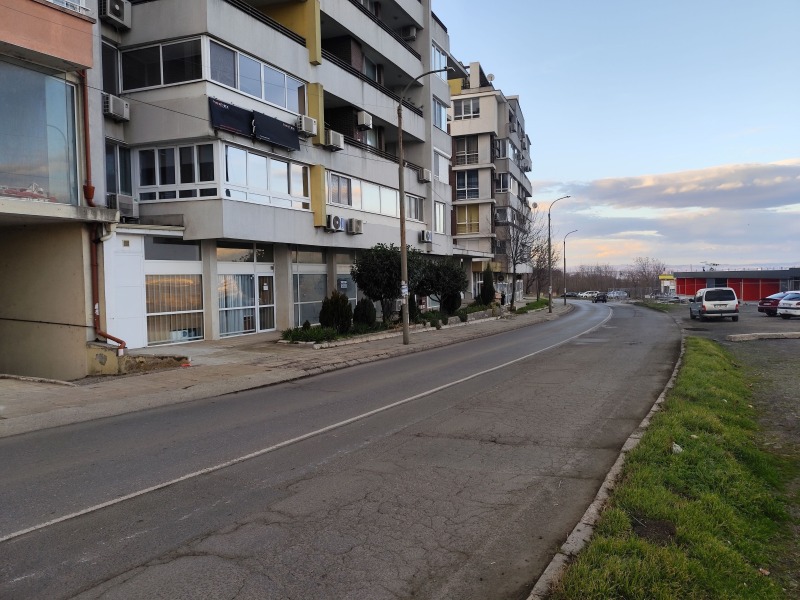 Продава МАГАЗИН в град Бургас, Меден рудник - зона Б - 62 кв.м / 45 547 € » 89 082.19 лв., РИЧ