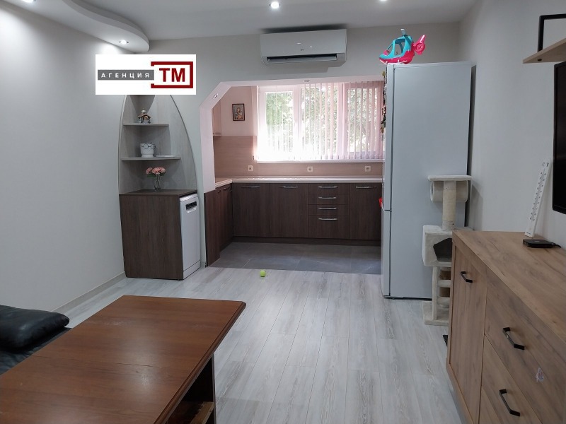 Продава 3-СТАЕН, гр. Раднево, област Стара Загора, снимка 2 - Aпартаменти - 47121403