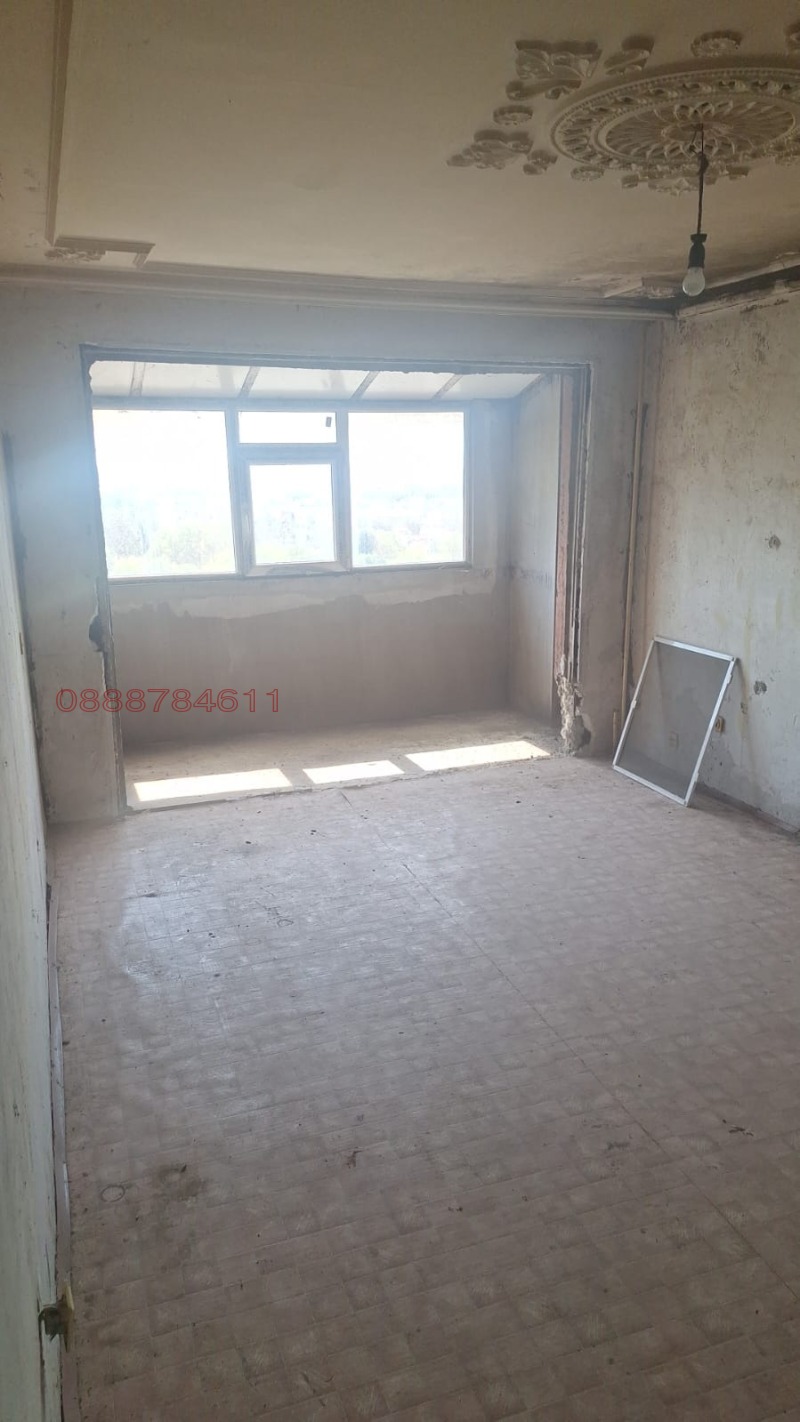 Продава МНОГОСТАЕН, гр. Добрич, Дружба 4, снимка 6 - Апартаменти - 52782461