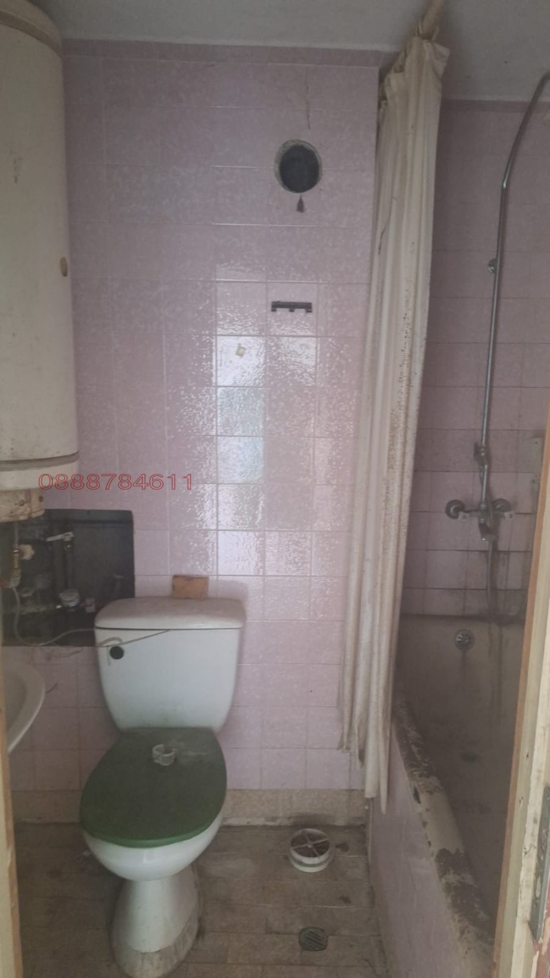 Продава МНОГОСТАЕН, гр. Добрич, Дружба 4, снимка 15 - Апартаменти - 52782461