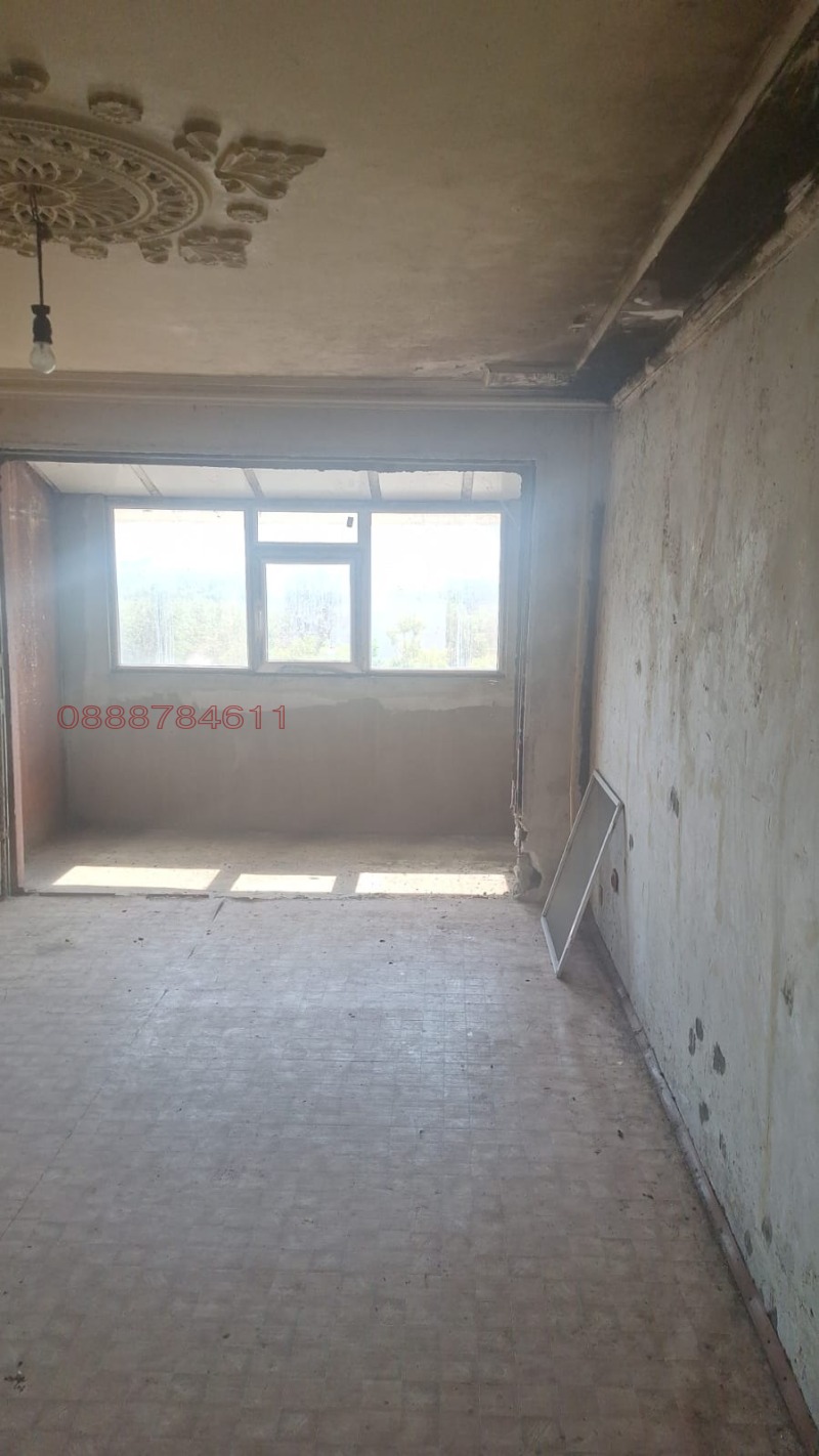 Продава МНОГОСТАЕН, гр. Добрич, Дружба 4, снимка 7 - Апартаменти - 52782461