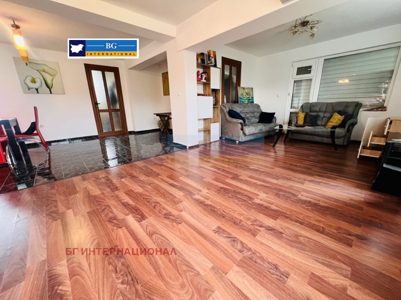 De vânzare  Casa Varna , m-t Perciemliiata , 300 mp | 75128498 - imagine [12]