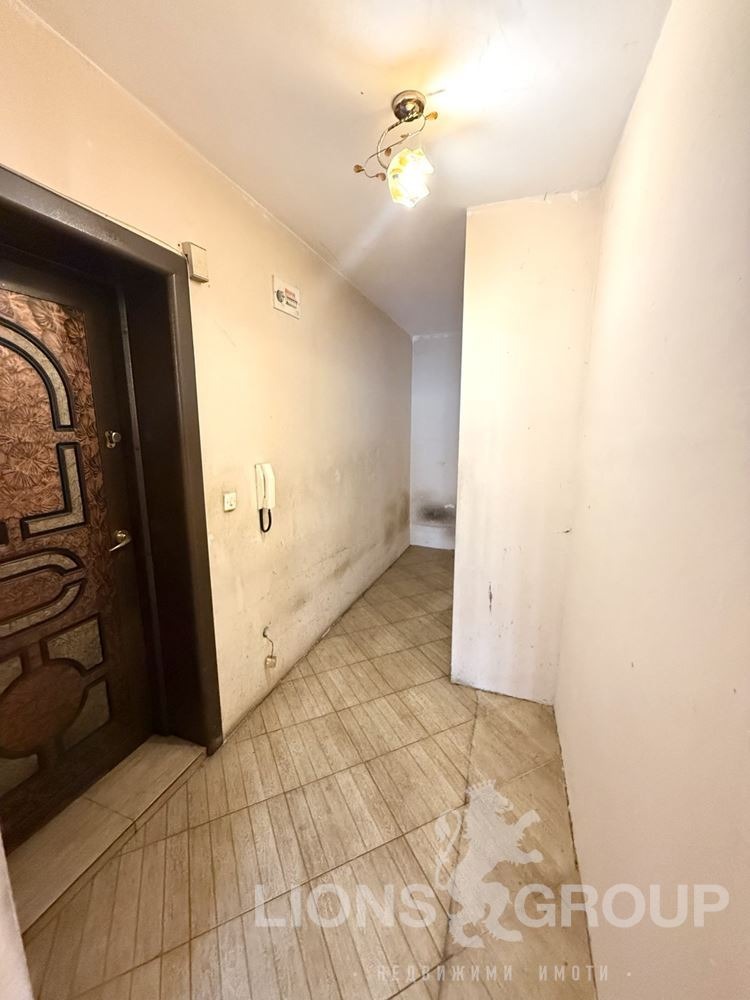 Продава  2-стаен град Варна , Окръжна болница-Генерали , 80 кв.м | 20655000 - изображение [4]