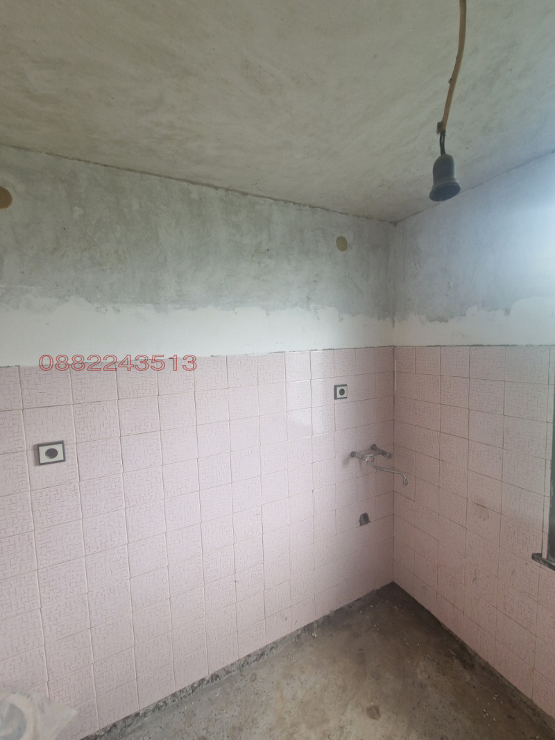 Продава КЪЩА, с. Ковачевци, област Перник, снимка 13 - Къщи - 52783539