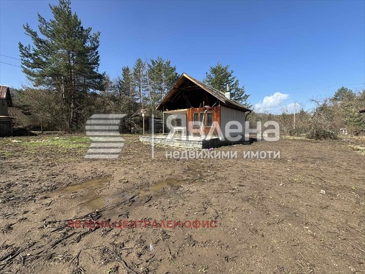 Продава КЪЩА, с. Горни Окол, област София област