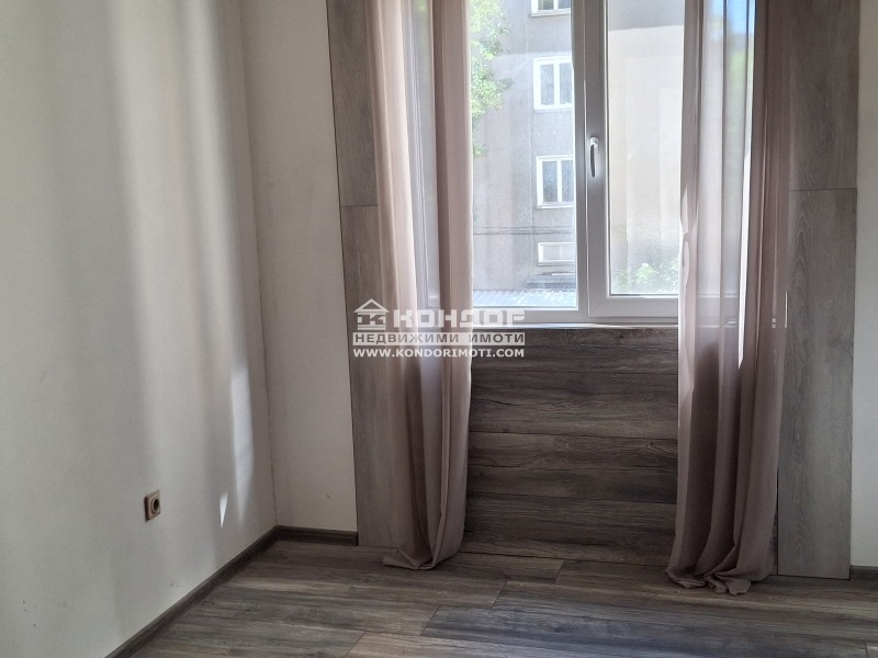 For Sale  2 bedroom Plovdiv , Vastanicheski , 68 sq.m | 65283437