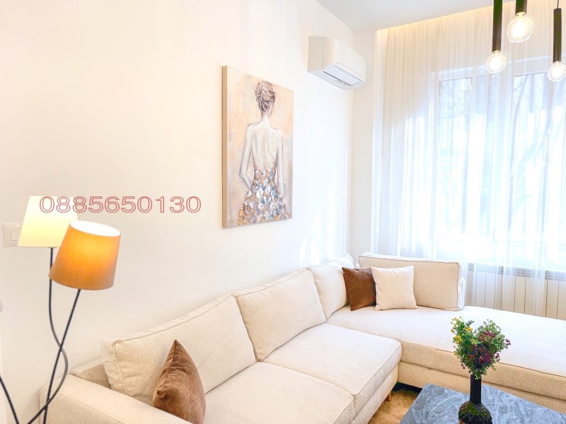 Продава 3-СТАЕН, гр. София, Център, снимка 2 - Апартаменти - 53020449