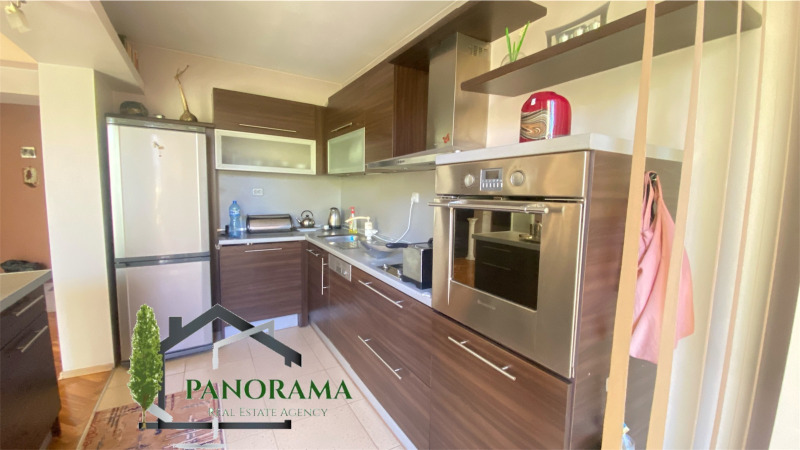 Продава  Многостаен град Шумен , Дивизионна болница , 147 кв.м | 99311135 - изображение [4]