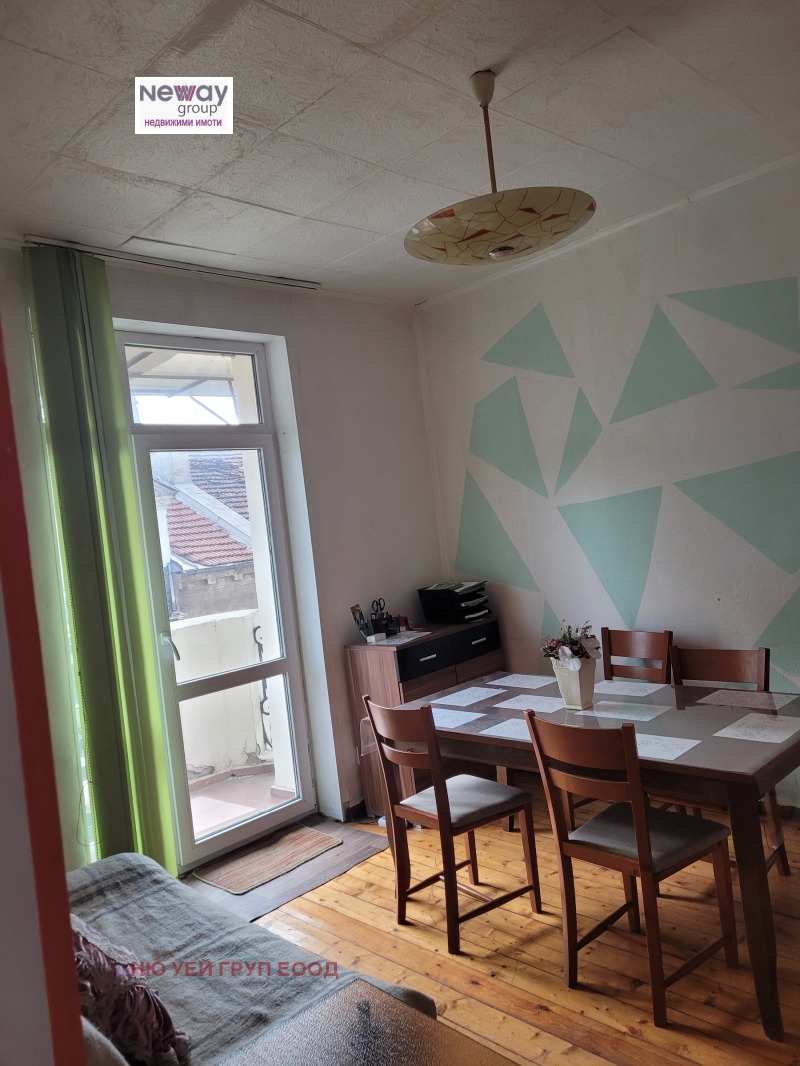 Продава МНОГОСТАЕН, гр. София, Център, снимка 3 - Апартаменти - 52904581