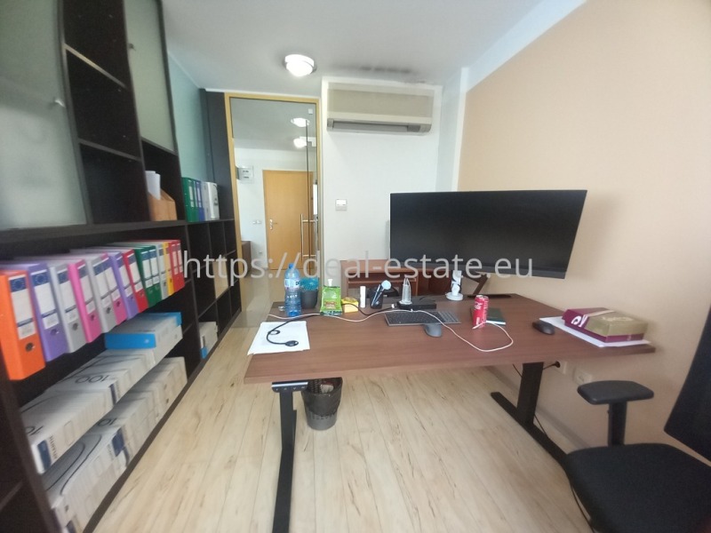 Продава  Офис град Благоевград , Идеален център , 63 кв.м | 14803620 - изображение [7]