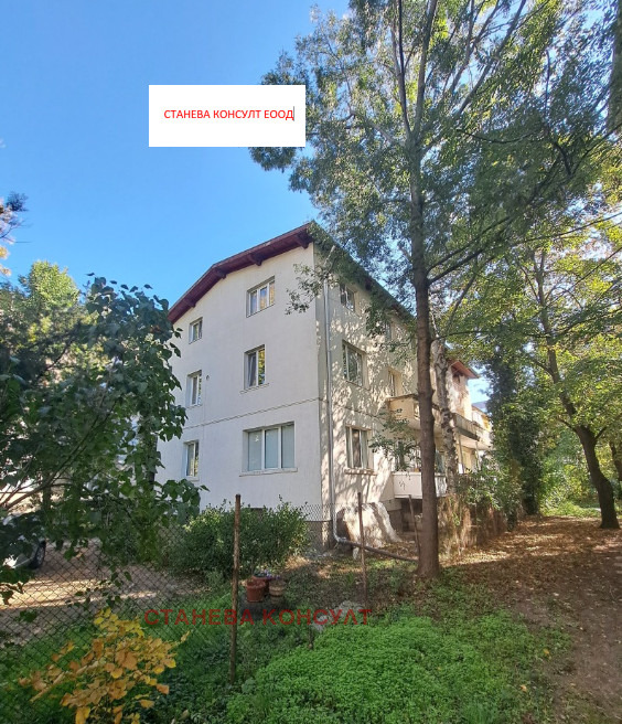 Продава  Етаж от къща град София , Гео Милев , 163 кв.м | 61640057