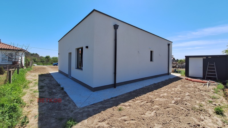 Продава  Къща област Варна , с. Приселци , 100 кв.м | 88085739 - изображение [3]