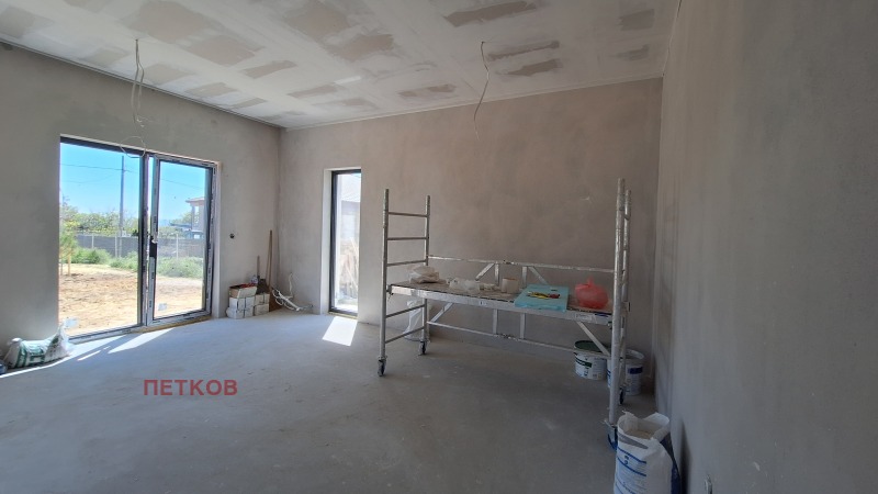 Продава  Къща област Варна , с. Приселци , 100 кв.м | 88085739 - изображение [5]