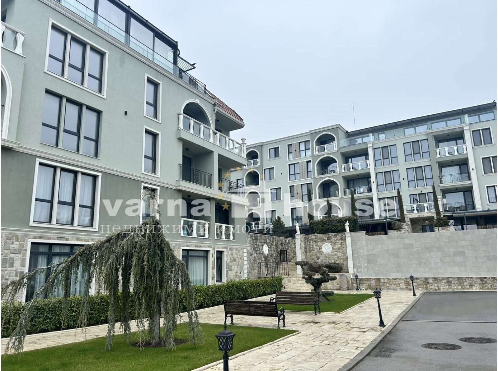 Продава 2-СТАЕН, гр. Варна, Свети Никола