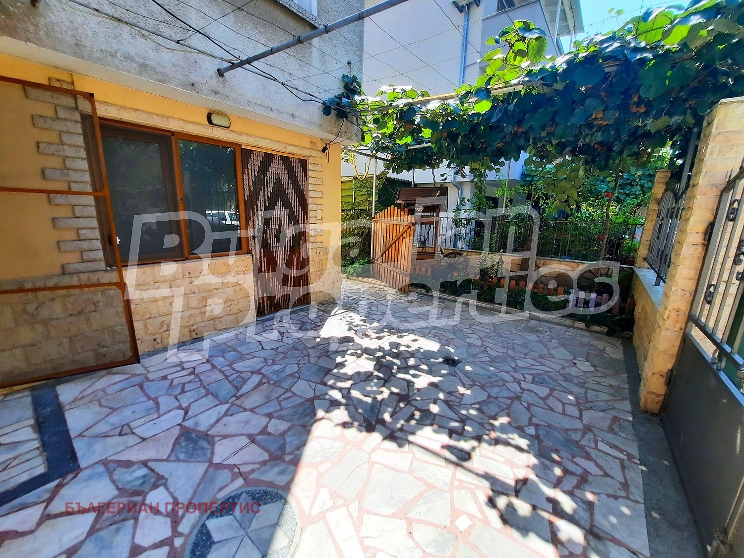 Продава КЪЩА, гр. Поморие, област Бургас