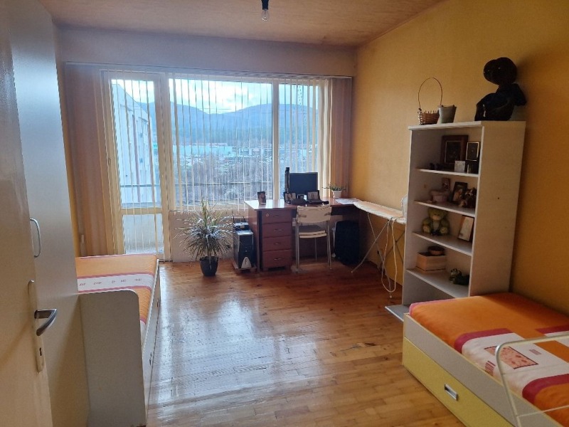 Продава 4-СТАЕН, гр. Перник, Хумни дол, снимка 5 - Апартаменти - 51668649