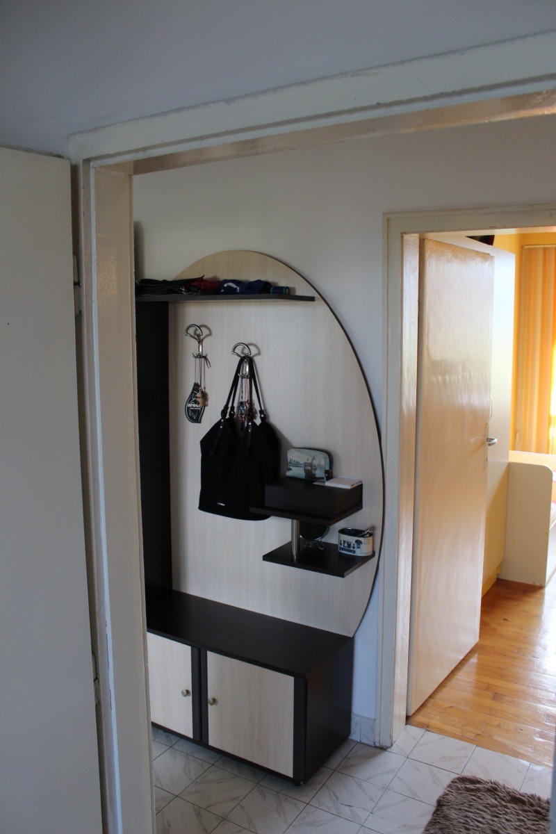 Продава  4-стаен град Перник , Хумни дол , 78 кв.м | 89979278 - изображение [3]