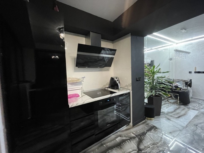 Продава КЪЩА, гр. София, Център, снимка 9 - Къщи - 52752885