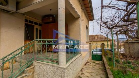 Продажба на имоти в с. Салманово, област Шумен - изображение 1 