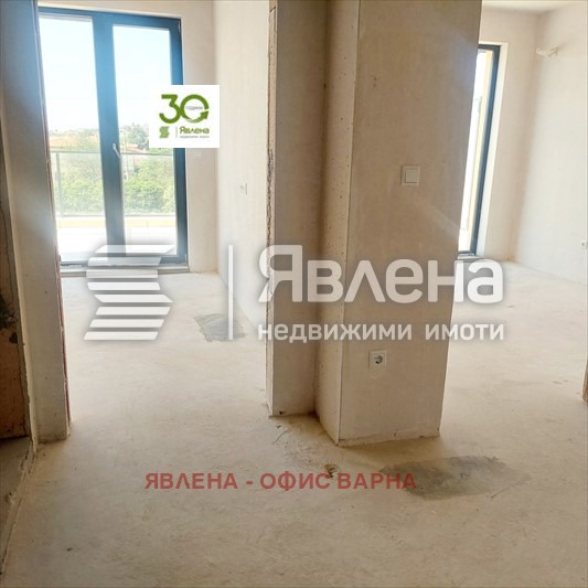 Продава 3-СТАЕН, гр. Варна, м-т Долна Трака, снимка 6 - Aпартаменти - 47000458