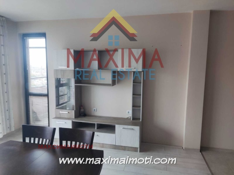 Продава 3-СТАЕН, гр. Пловдив, Кючук Париж, снимка 3 - Aпартаменти - 48233552