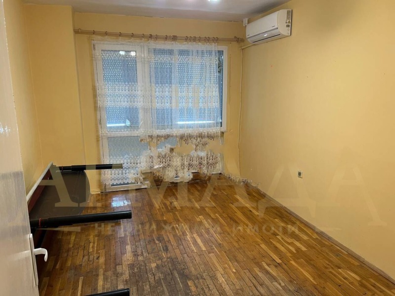 Til salgs  2 soverom Plovdiv , Kjusjuk Parisj , 69 kvm | 74345368 - bilde [3]