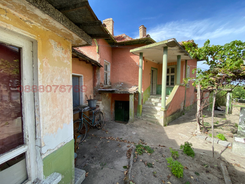 Продава КЪЩА, с. Крета, област Плевен, снимка 2 - Къщи - 52786589