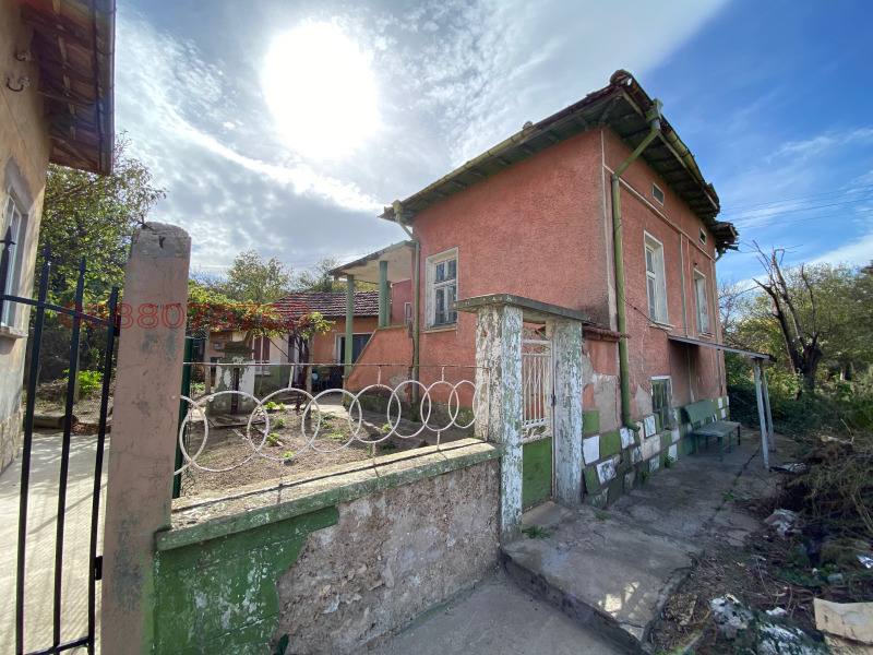 Продава КЪЩА, с. Крета, област Плевен