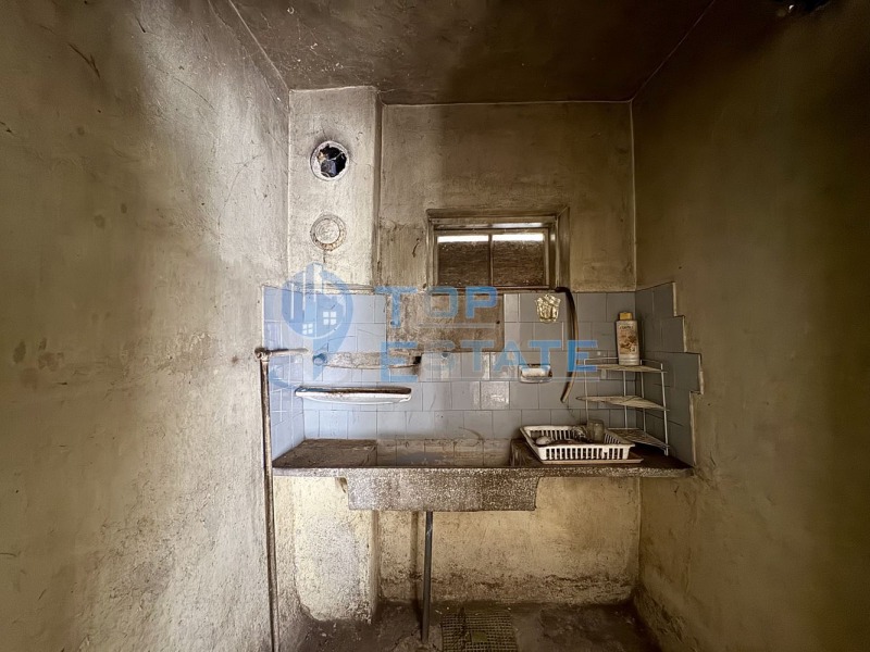 Продава КЪЩА, с. Водолей, област Велико Търново, снимка 12 - Къщи - 52169403