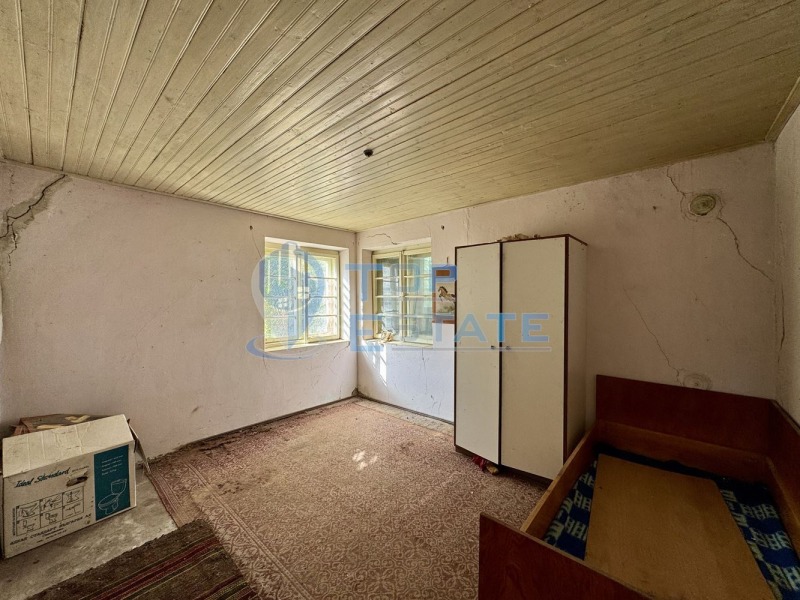 Продава КЪЩА, с. Водолей, област Велико Търново, снимка 3 - Къщи - 52169403