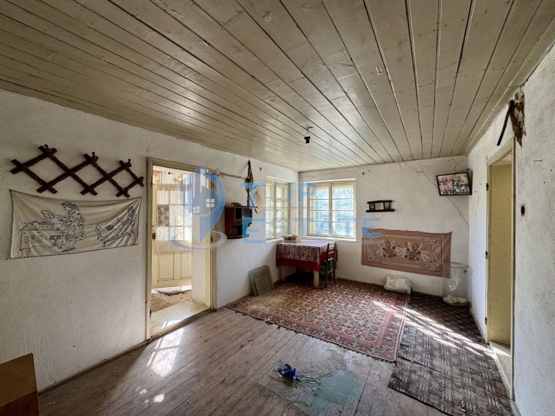 Продава КЪЩА, с. Водолей, област Велико Търново, снимка 2 - Къщи - 52169403