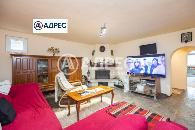 Продава КЪЩА, с. Долище, област Варна