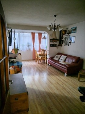 3+ bedroom Vazrazhdane, Burgas 2