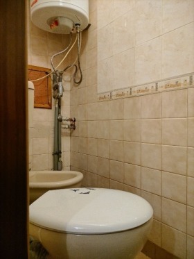 3+ bedroom Vazrazhdane, Burgas 7