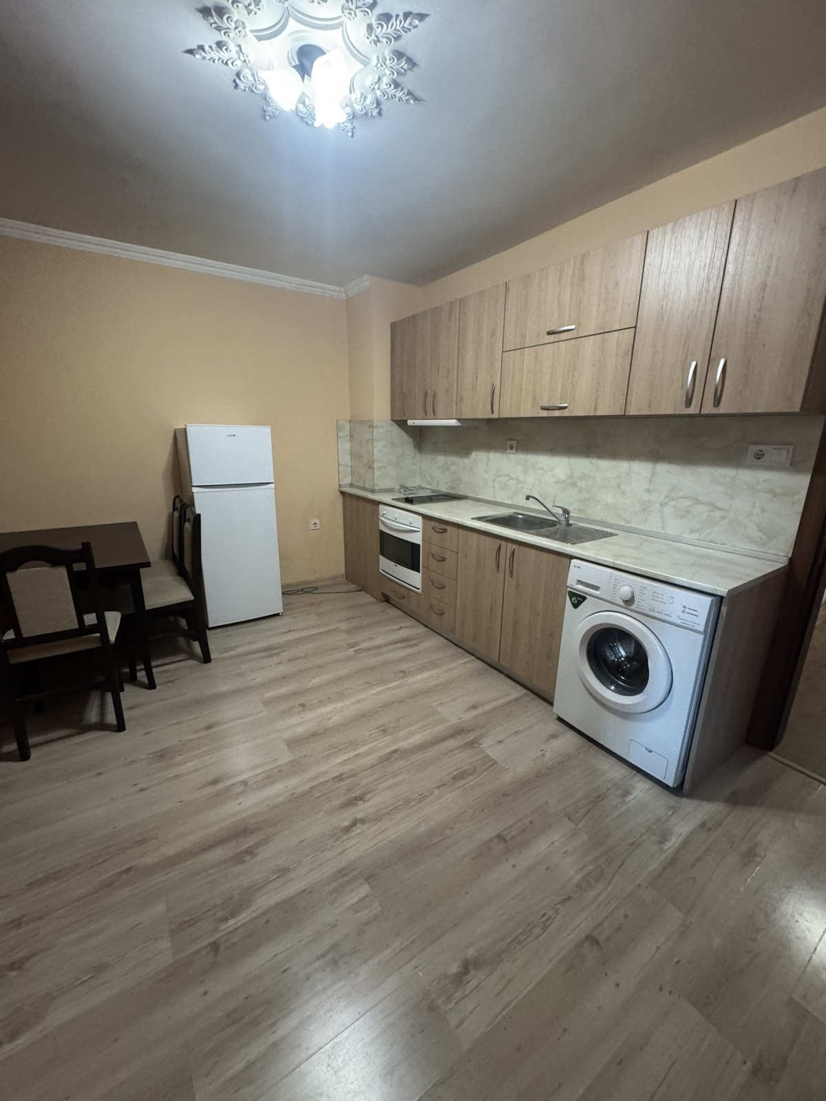 Продава 2-СТАЕН, гр. Плевен, 9-ти квартал