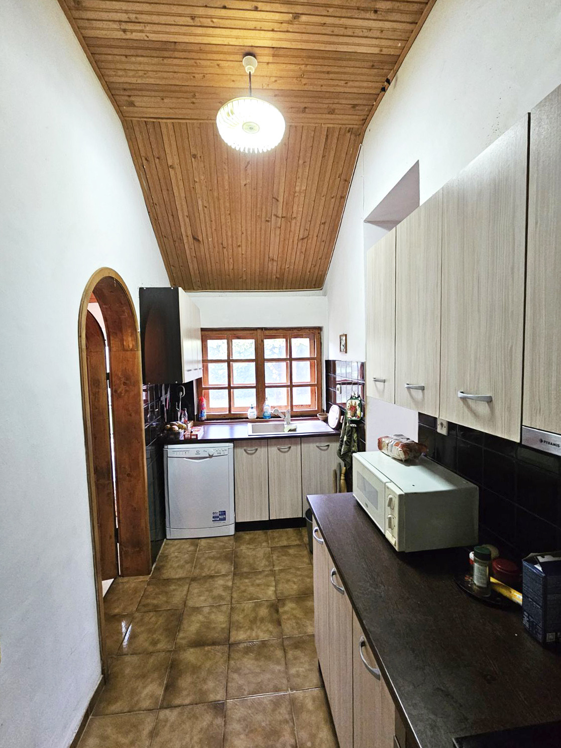 Продава КЪЩА, гр. Балчик, област Добрич, снимка 9 - Къщи - 52034962