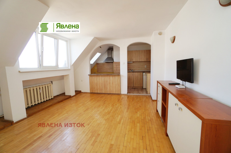 In vendita  2 camere da letto Sofia , Tsentar , 77 mq | 23766409