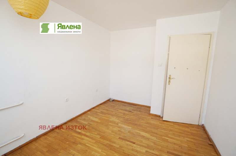 Na prodej  2 ložnice Sofia , Centar , 77 m2 | 23766409 - obraz [8]