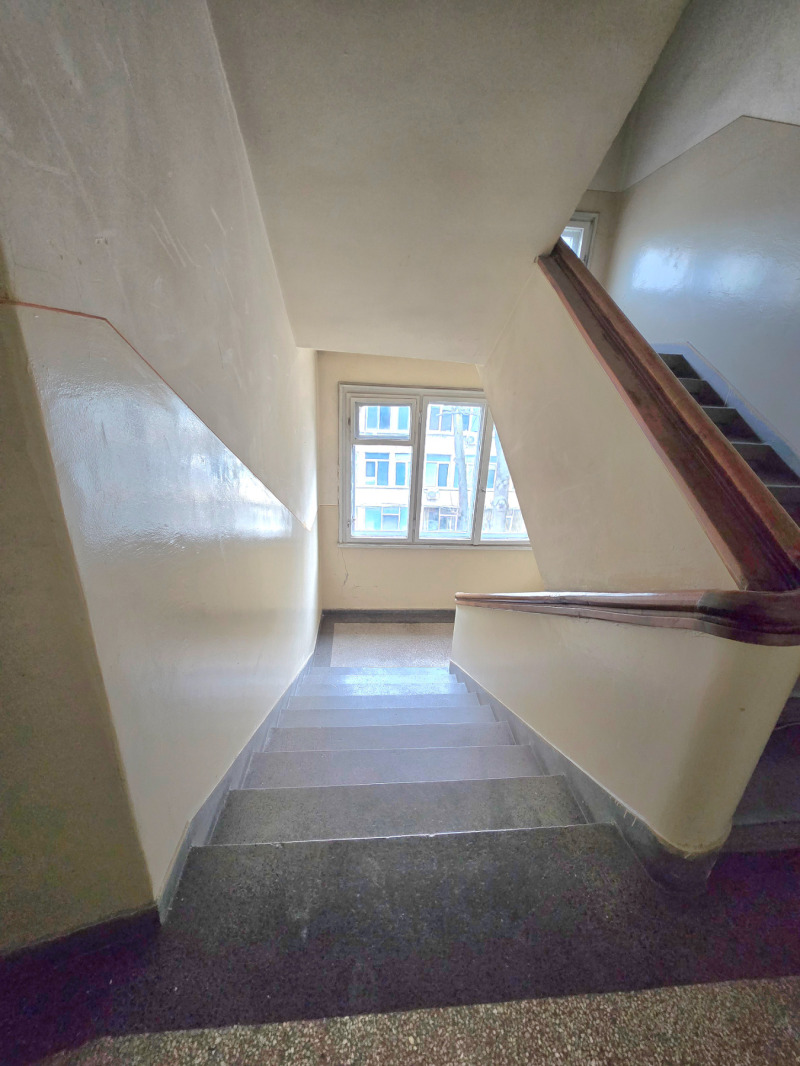 Продава 3-СТАЕН, гр. София, Яворов, снимка 13 - Апартаменти - 53159116