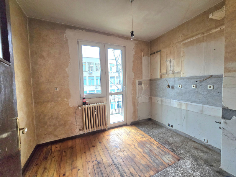 Продава 3-СТАЕН, гр. София, Яворов, снимка 10 - Апартаменти - 53159116