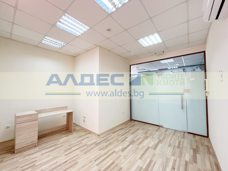 Na sprzedaż  Biuro Sofia , Ljulin 10 , 24 mkw | 22343518 - obraz [3]