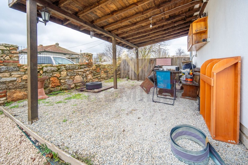 Продава КЪЩА, с. Гурково, област Добрич, снимка 16 - Къщи - 52799356