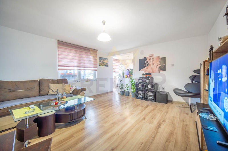 Продава КЪЩА, с. Гурково, област Добрич, снимка 4 - Къщи - 52799356