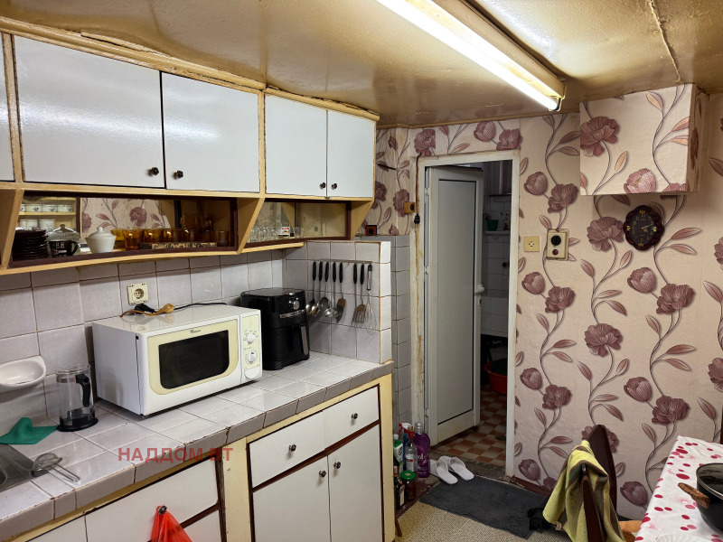 Продава КЪЩА, гр. Велико Търново, Варуша, снимка 9 - Къщи - 53010280