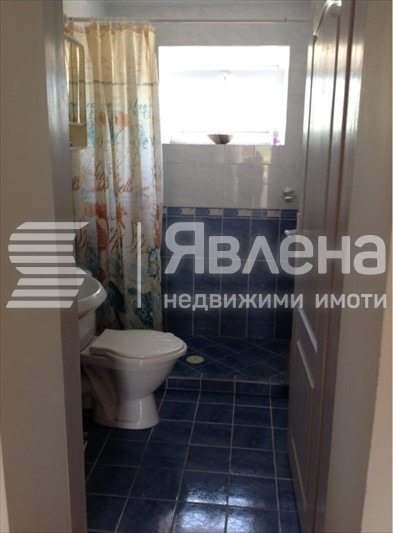 Продава КЪЩА, с. Соколово, област Добрич, снимка 17 - Къщи - 53169850