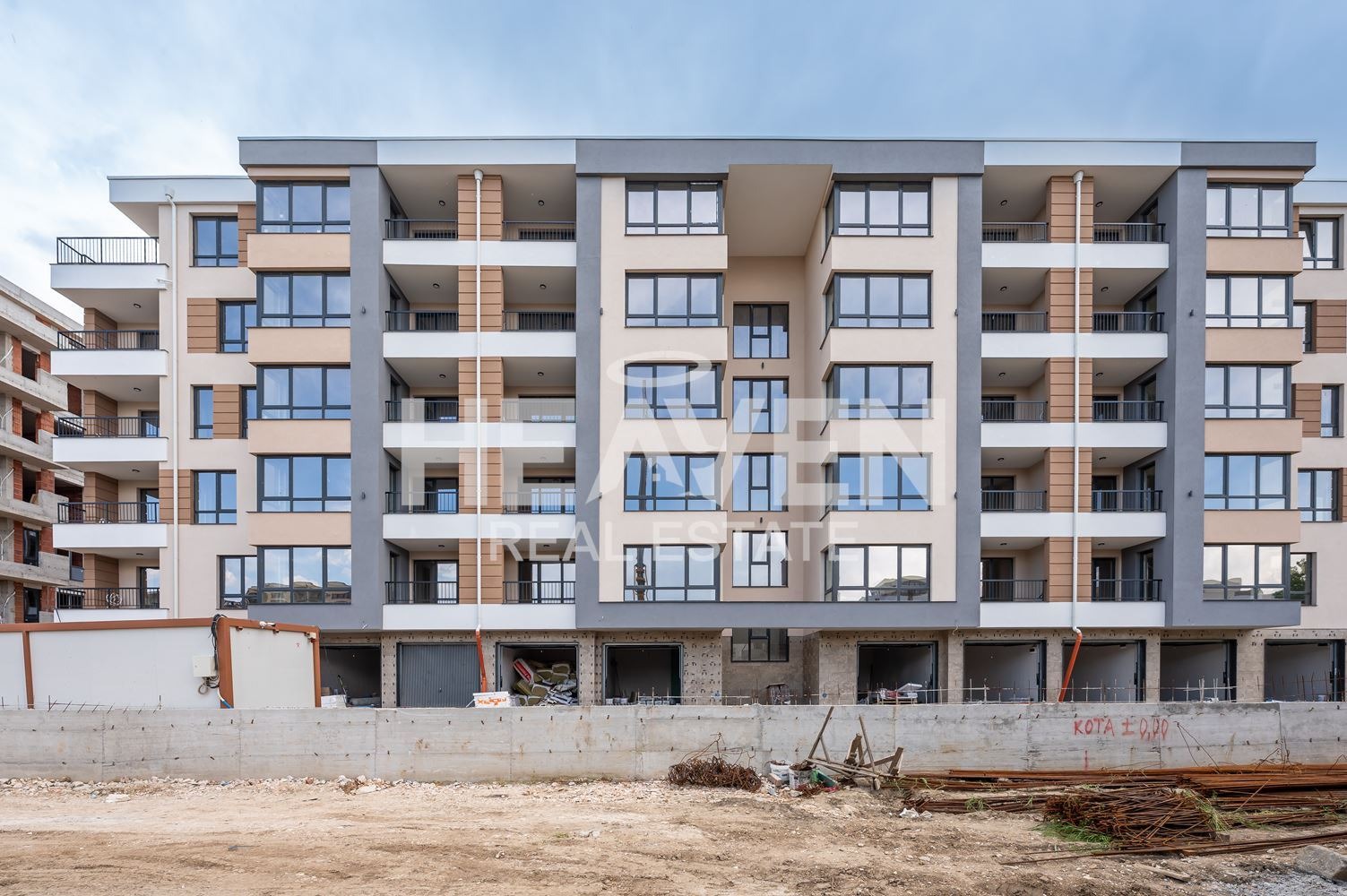 Продава 2-СТАЕН, гр. Пловдив, Остромила