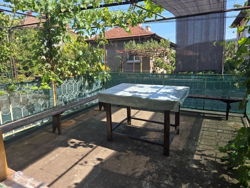 Продава ЕТАЖ ОТ КЪЩА, гр. Кюстендил, Могилата, снимка 8 - Етаж от къща - 56208748