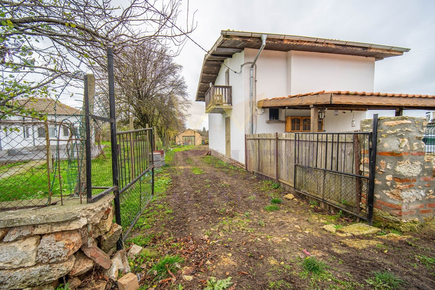 Продава КЪЩА, с. Гурково, област Добрич, снимка 2 - Къщи - 52799356